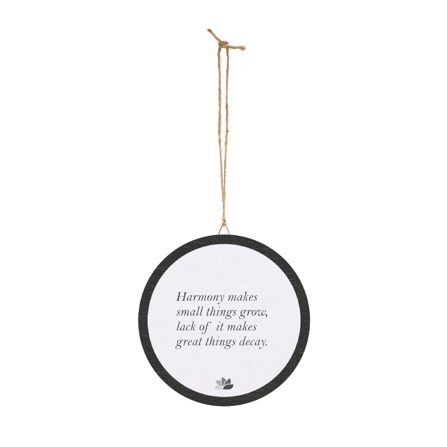 New Harmony™ Tre Hengende Skilt (Hvit): Sallust Quotes