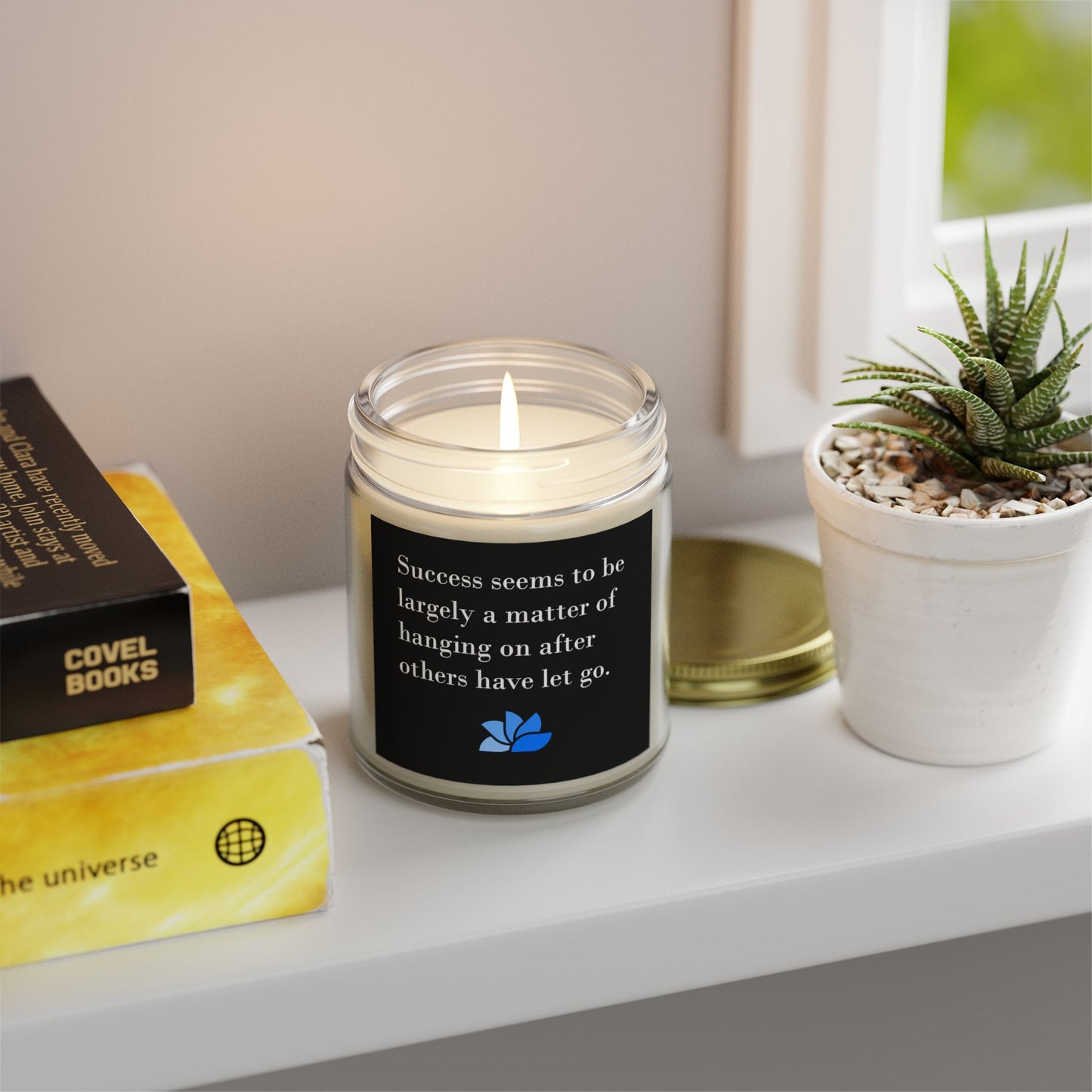 Possible Still™ Duftende Lys (4oz, 9oz) (Svart Tema): William Feather Quotes