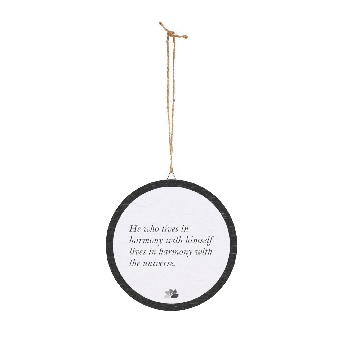 New Harmony™ Tre Hengende Skilt (Hvit): Marcus Aurelius Quotes