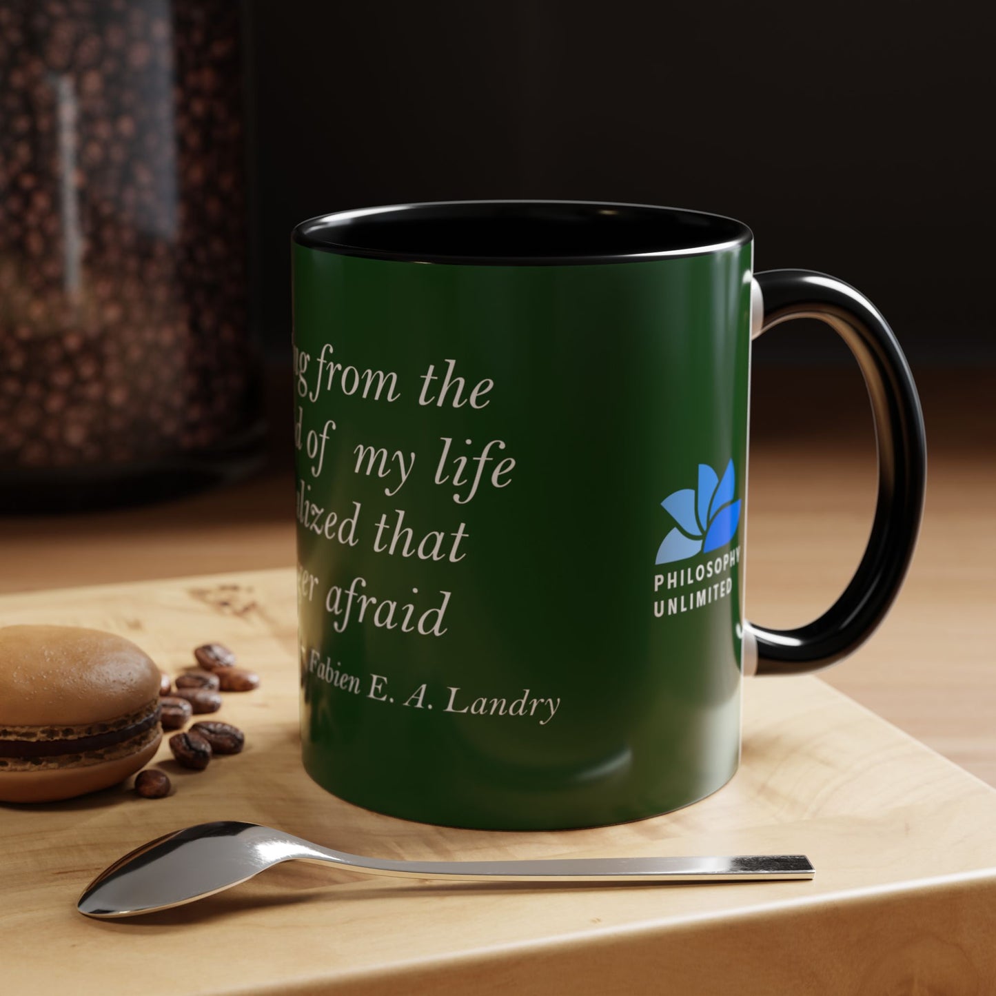 The Storm Is Over Accent™ Kaffekrus 11 oz (0,33 l) / 15 oz (0,44 l) (Grønn Tema): Fabien Landry Quotes