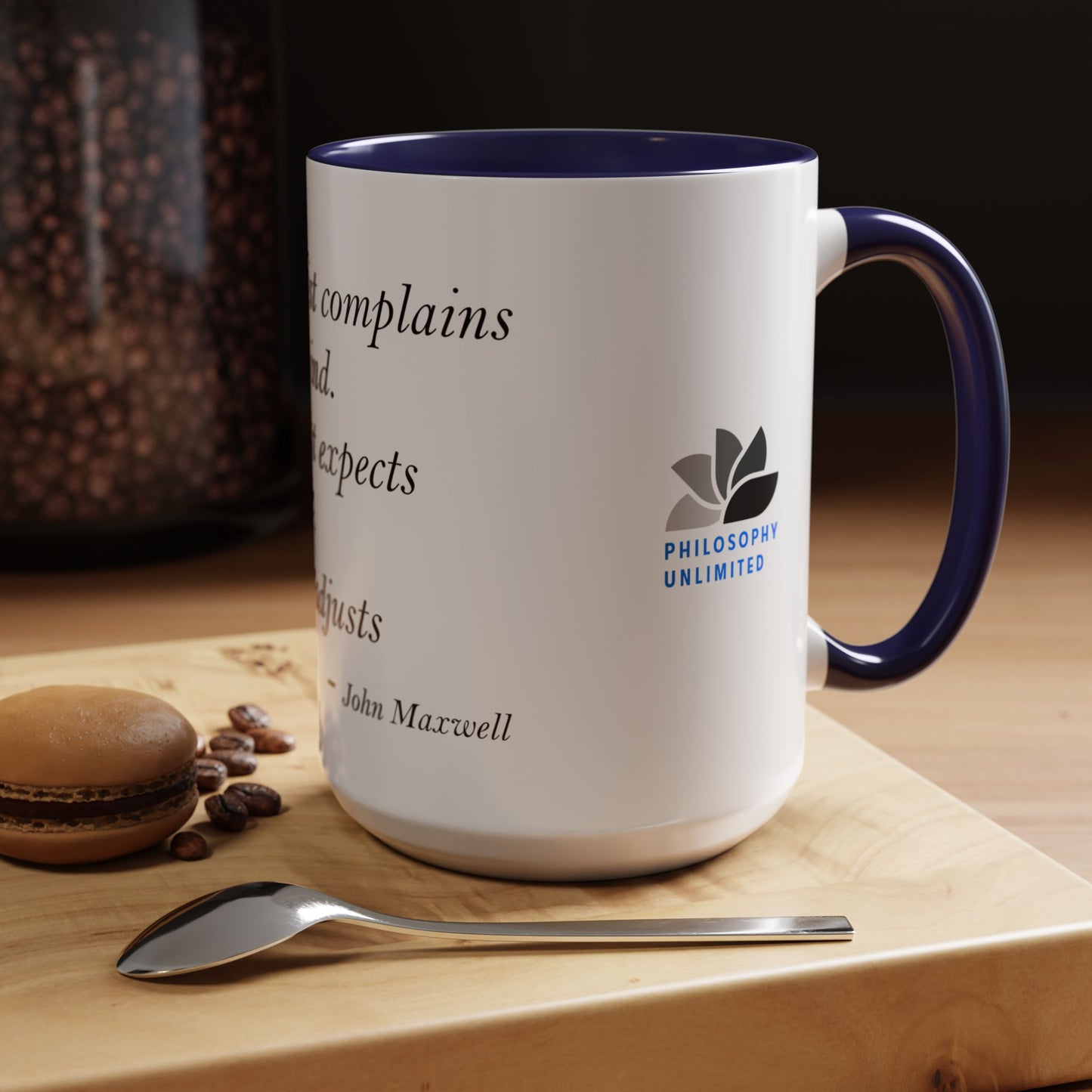 The Storm Is Over Accent™ Kaffekrus 11 oz (0,33 l) / 15 oz (0,44 l) (Hvit Tema): John Maxwell Quotes
