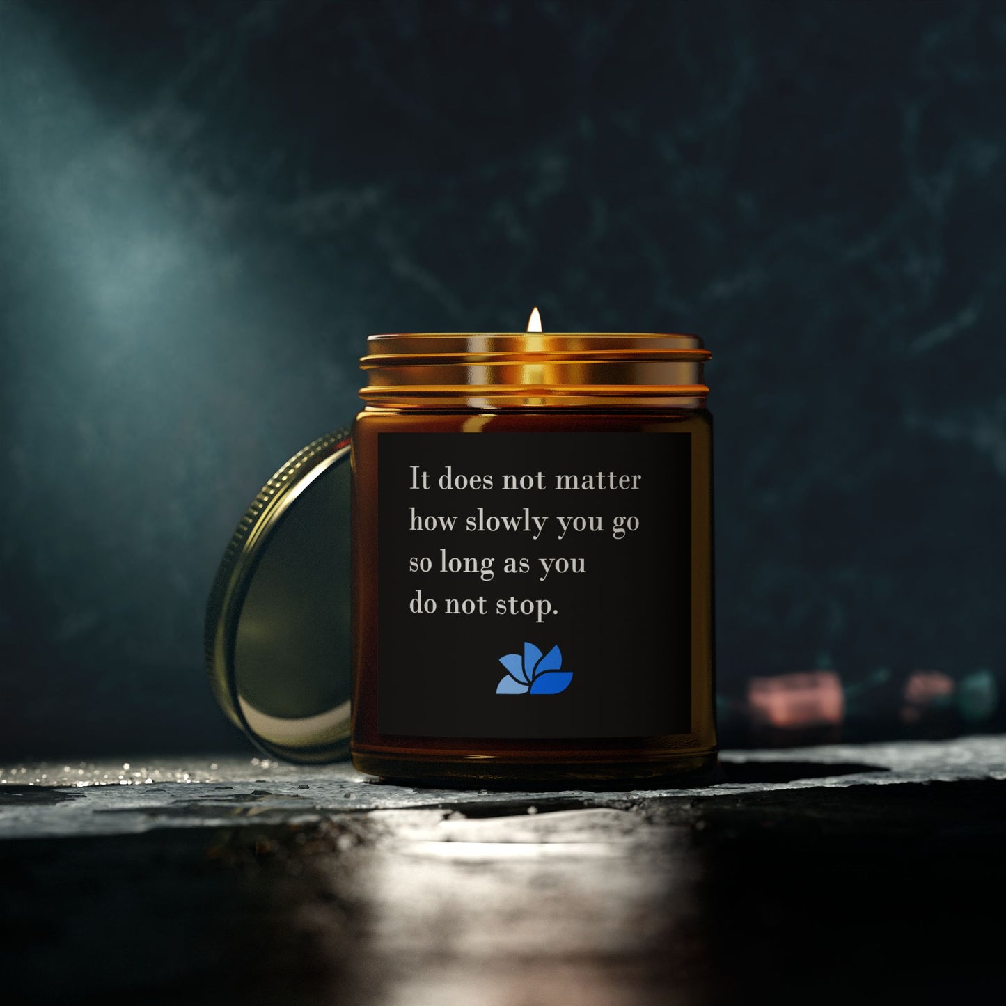 Possible Still™ Duftende Lys (4oz, 9oz) (Svart Tema): Confucius Quotes