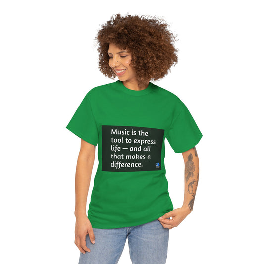 Alarm Dance Unisex™ T-shirt i kraftig bomuld: Herbie Hancock Quotes 